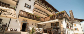 Гостиница Hotel Due Spade  Фольгария
